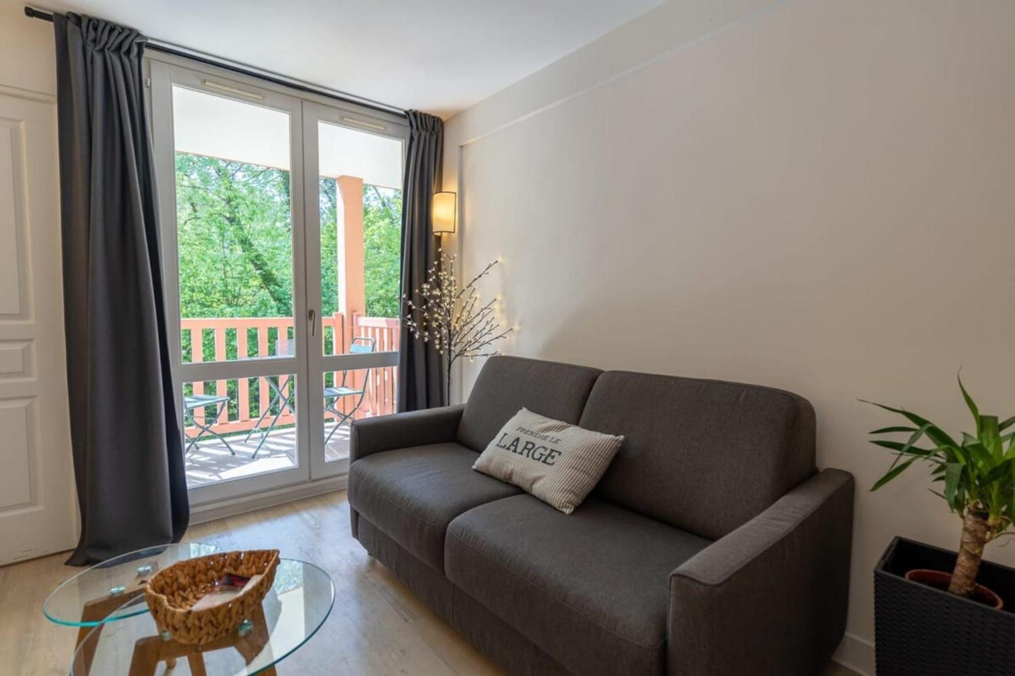 Beautiful Flat With Swimming Pool Tennis Court And Private Car Parking 109 勒图凯－巴黎普拉日 外观 照片